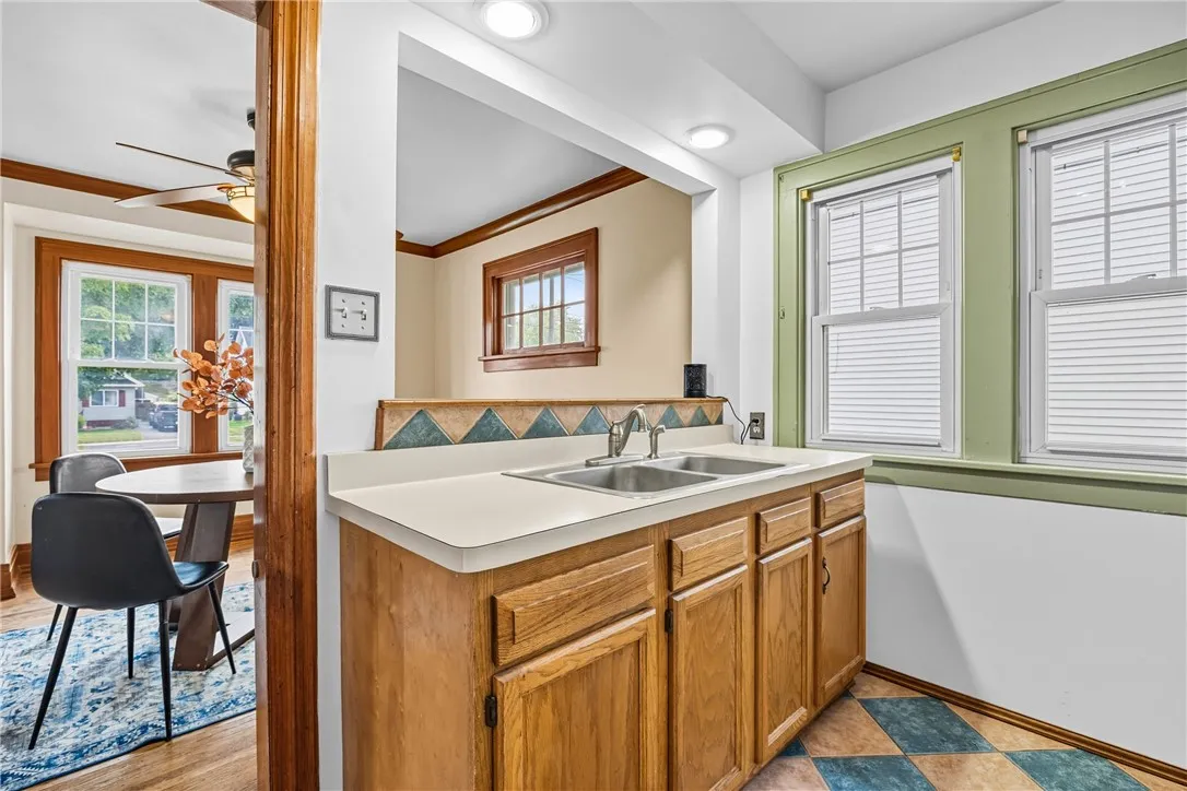 396 Stonewood Avenue, Greece, New York 14616, Greece, New York 14616, 4 Bedrooms Bedrooms, 9 Rooms Rooms,1 BathroomBathrooms,Residential,For Sale,396 Stonewood Avenue, Greece, New York 14616,0,R1638987