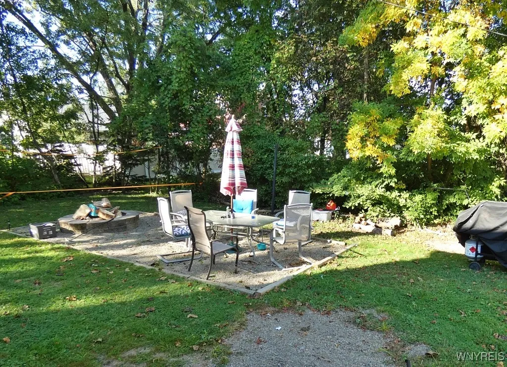 4105 South Park Avenue, Hamburg, New York 14219, Hamburg, New York 14219, 5 Bedrooms Bedrooms, ,2 BathroomsBathrooms,Residential,For Sale,4105 South Park Avenue, Hamburg, New York 14219,0,B1639034