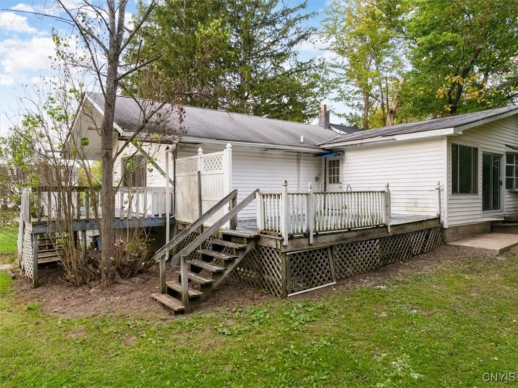 8228 Woods Highway, New Hartford, New York 13413, New Hartford, New York 13413, 4 Bedrooms Bedrooms, 7 Rooms Rooms,3 BathroomsBathrooms,Residential,For Sale,8228 Woods Highway, New Hartford, New York 13413,0,S1639027