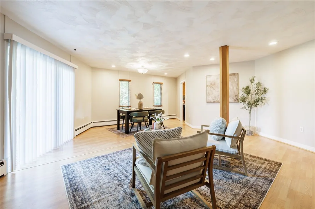 1586 Five Mile Line Road, Penfield, New York 14526, Penfield, New York 14526, 4 Bedrooms Bedrooms, 7 Rooms Rooms,2 BathroomsBathrooms,Residential,For Sale,1586 Five Mile Line Road, Penfield, New York 14526,0,R1639029