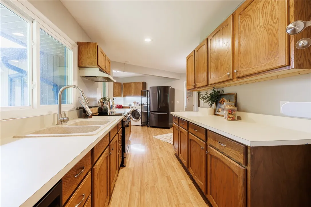1586 Five Mile Line Road, Penfield, New York 14526, Penfield, New York 14526, 4 Bedrooms Bedrooms, 7 Rooms Rooms,2 BathroomsBathrooms,Residential,For Sale,1586 Five Mile Line Road, Penfield, New York 14526,0,R1639029