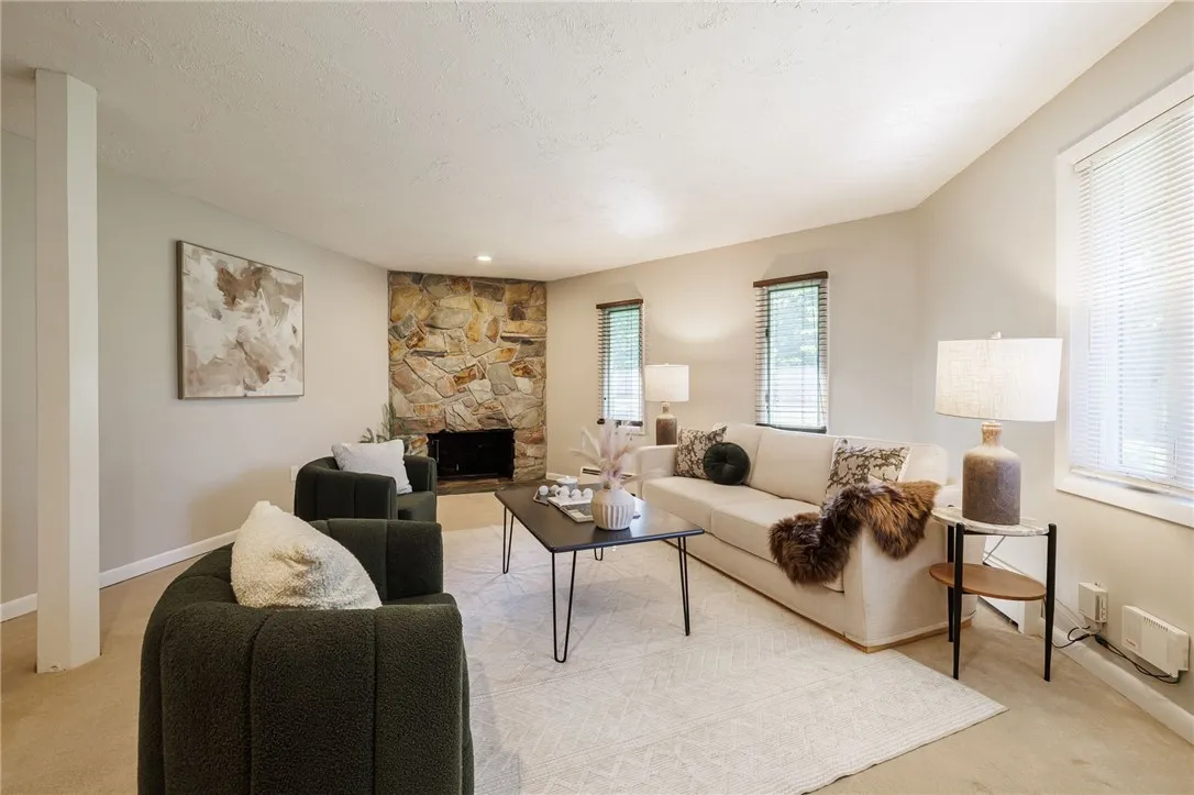 1586 Five Mile Line Road, Penfield, New York 14526, Penfield, New York 14526, 4 Bedrooms Bedrooms, 7 Rooms Rooms,2 BathroomsBathrooms,Residential,For Sale,1586 Five Mile Line Road, Penfield, New York 14526,0,R1639029