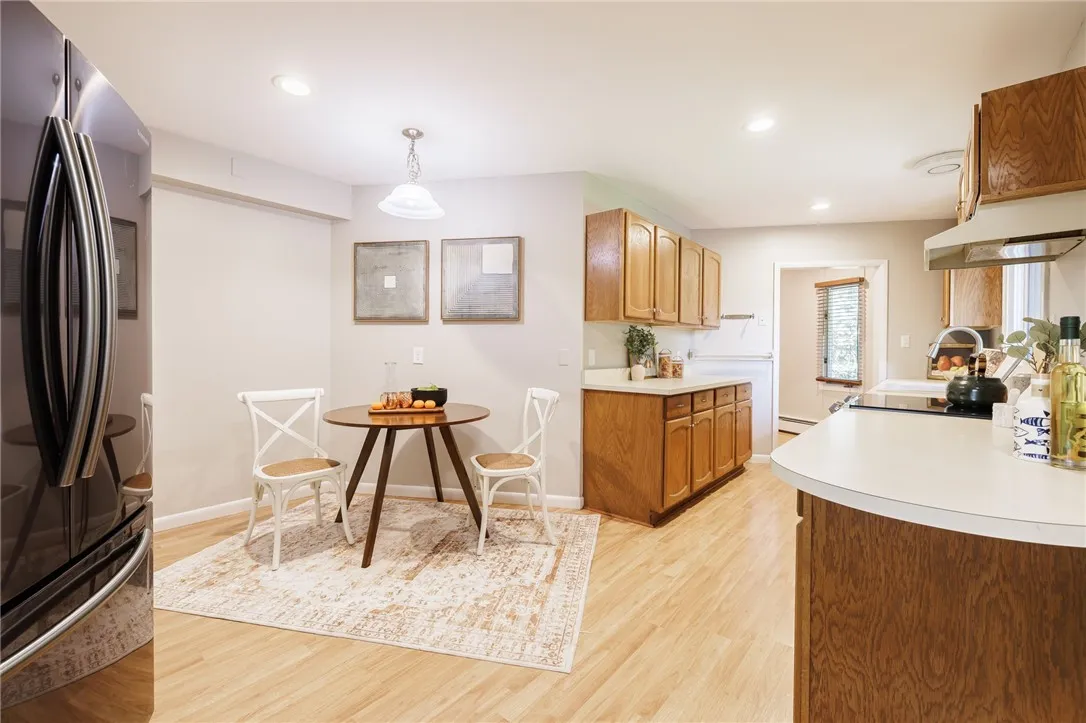 1586 Five Mile Line Road, Penfield, New York 14526, Penfield, New York 14526, 4 Bedrooms Bedrooms, 7 Rooms Rooms,2 BathroomsBathrooms,Residential,For Sale,1586 Five Mile Line Road, Penfield, New York 14526,0,R1639029