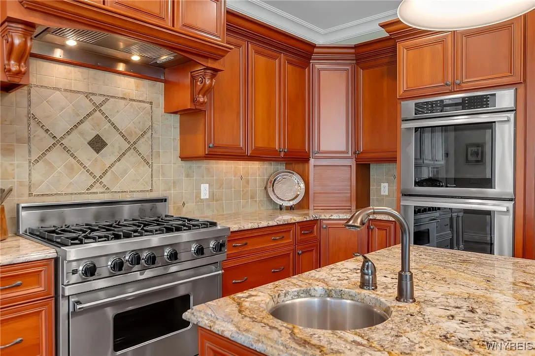 8925 Williams Court, Clarence, New York 14032, Clarence, New York 14032, 5 Bedrooms Bedrooms, 11 Rooms Rooms,3 BathroomsBathrooms,Residential,For Sale,8925 Williams Court, Clarence, New York 14032,0,B1638545