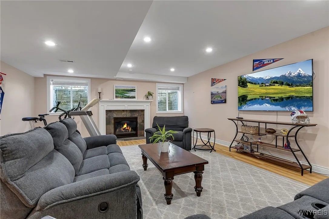 8925 Williams Court, Clarence, New York 14032, Clarence, New York 14032, 5 Bedrooms Bedrooms, 11 Rooms Rooms,3 BathroomsBathrooms,Residential,For Sale,8925 Williams Court, Clarence, New York 14032,0,B1638545