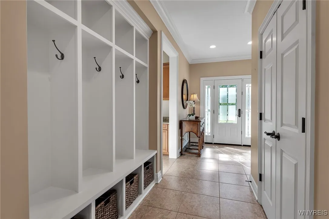 8925 Williams Court, Clarence, New York 14032, Clarence, New York 14032, 5 Bedrooms Bedrooms, 11 Rooms Rooms,3 BathroomsBathrooms,Residential,For Sale,8925 Williams Court, Clarence, New York 14032,0,B1638545