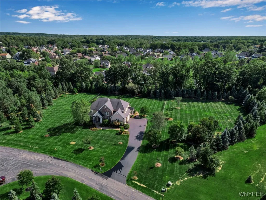 8925 Williams Court, Clarence, New York 14032, Clarence, New York 14032, 5 Bedrooms Bedrooms, 11 Rooms Rooms,3 BathroomsBathrooms,Residential,For Sale,8925 Williams Court, Clarence, New York 14032,0,B1638545