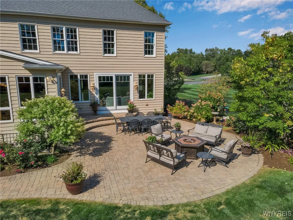 8925 Williams Court, Clarence, New York 14032, Clarence, New York 14032, 5 Bedrooms Bedrooms, 11 Rooms Rooms,3 BathroomsBathrooms,Residential,For Sale,8925 Williams Court, Clarence, New York 14032,0,B1638545