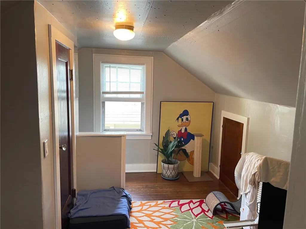 46 Raleigh Street, Rochester, New York 14620, Rochester, New York 14620, 3 Bedrooms Bedrooms, 6 Rooms Rooms,1 BathroomBathrooms,Residential Lease,For Rent,46 Raleigh Street, Rochester, New York 14620,0,R1638603