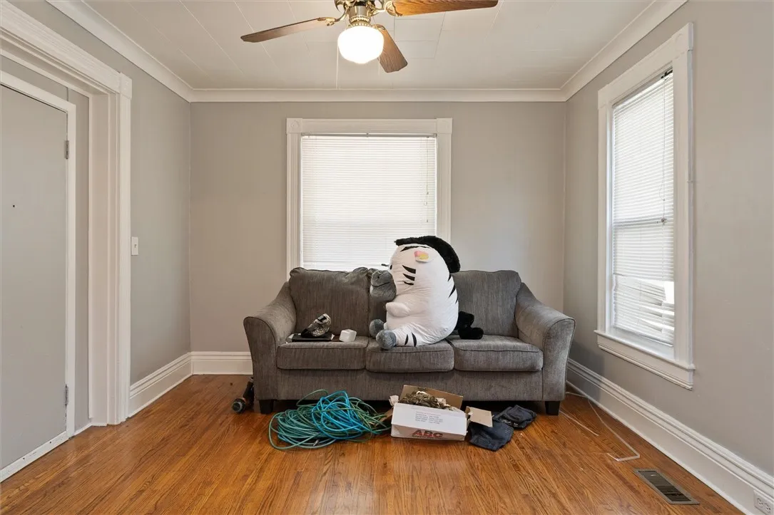 56 Amherst Street, Rochester, New York 14607, Rochester, New York 14607, 3 Bedrooms Bedrooms, ,3 BathroomsBathrooms,Residential,For Sale,56 Amherst Street, Rochester, New York 14607,0,R1638989