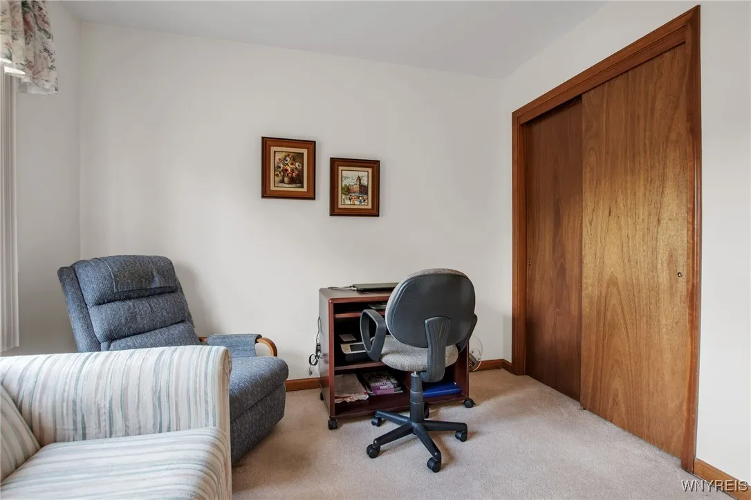 23 Eagles Trce, Amherst, New York 14221, Amherst, New York 14221, 3 Bedrooms Bedrooms, 9 Rooms Rooms,2 BathroomsBathrooms,Residential,For Sale,23 Eagles Trce, Amherst, New York 14221,0,B1638572
