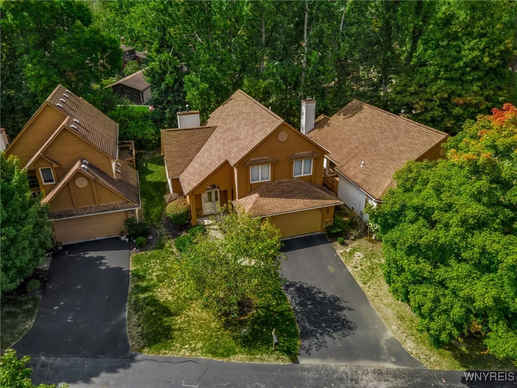 23 Eagles Trce, Amherst, New York 14221, Amherst, New York 14221, 3 Bedrooms Bedrooms, 9 Rooms Rooms,2 BathroomsBathrooms,Residential,For Sale,23 Eagles Trce, Amherst, New York 14221,0,B1638572