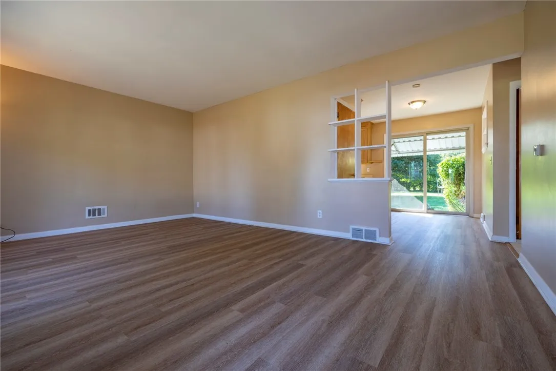 275 Barmont Drive, Greece, New York 14626, Greece, New York 14626, 3 Bedrooms Bedrooms, 5 Rooms Rooms,1 BathroomBathrooms,Residential,For Sale,275 Barmont Drive, Greece, New York 14626,0,R1637712