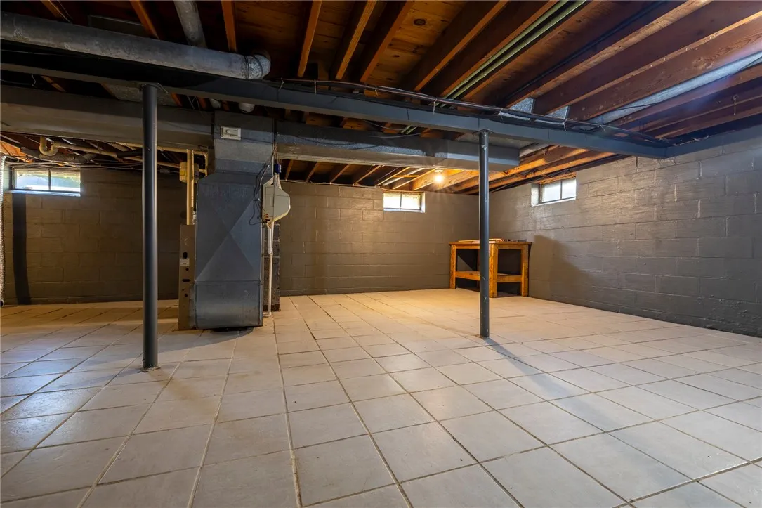 275 Barmont Drive, Greece, New York 14626, Greece, New York 14626, 3 Bedrooms Bedrooms, 5 Rooms Rooms,1 BathroomBathrooms,Residential,For Sale,275 Barmont Drive, Greece, New York 14626,0,R1637712