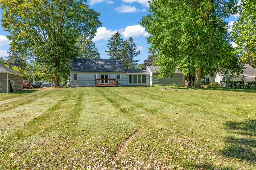 998 Gravel Road, Webster, New York 14580, Webster, New York 14580, 3 Bedrooms Bedrooms, 6 Rooms Rooms,1 BathroomBathrooms,Residential,For Sale,998 Gravel Road, Webster, New York 14580,0,R1638959