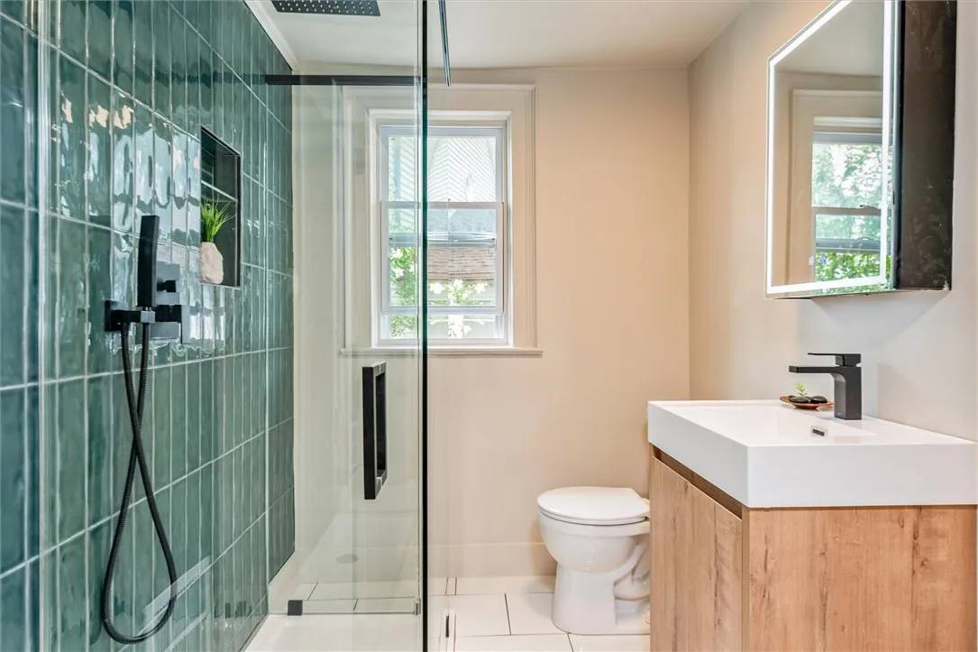 38 Hamilton Street, Rochester, New York 14620, Rochester, New York 14620, 3 Bedrooms Bedrooms, 6 Rooms Rooms,1 BathroomBathrooms,Residential,For Sale,38 Hamilton Street, Rochester, New York 14620,0,R1638722