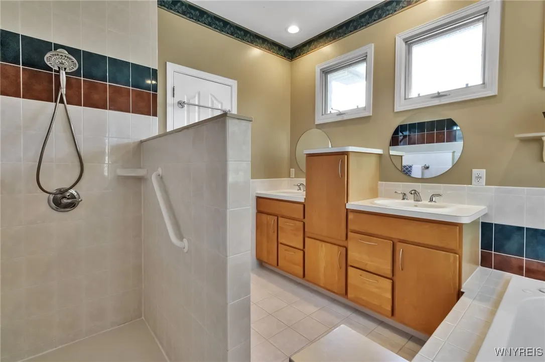 11514 Stolle Road, Marilla, New York 14052, Marilla, New York 14052, 3 Bedrooms Bedrooms, 8 Rooms Rooms,2 BathroomsBathrooms,Residential,For Sale,11514 Stolle Road, Marilla, New York 14052,0,B1637347