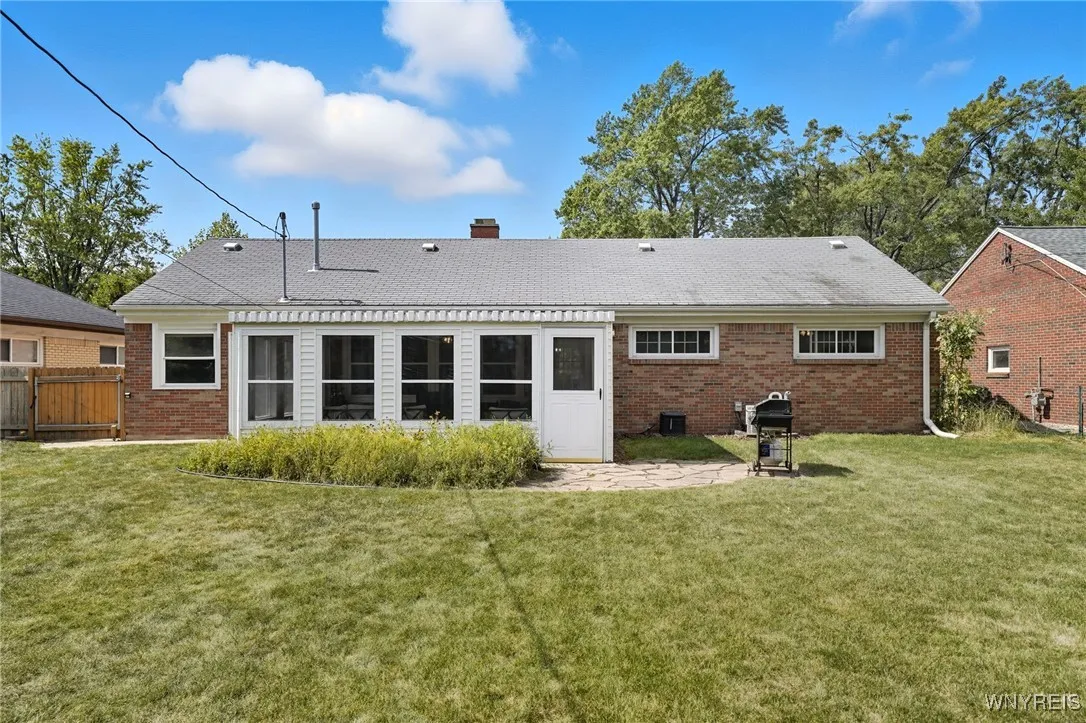 144 Lafayette Boulevard, Amherst, New York 14221, Amherst, New York 14221, 3 Bedrooms Bedrooms, 7 Rooms Rooms,1 BathroomBathrooms,Residential,Closed,144 Lafayette Boulevard, Amherst, New York 14221,0,B1638993