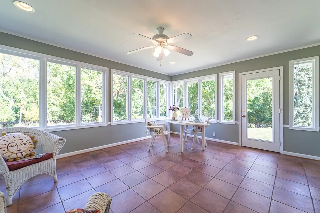 8 Framingham Ln Lane, Pittsford, New York 14534, Pittsford, New York 14534, 3 Bedrooms Bedrooms, 7 Rooms Rooms,2 BathroomsBathrooms,Residential,Closed,8 Framingham Ln Lane, Pittsford, New York 14534,0,R1638830