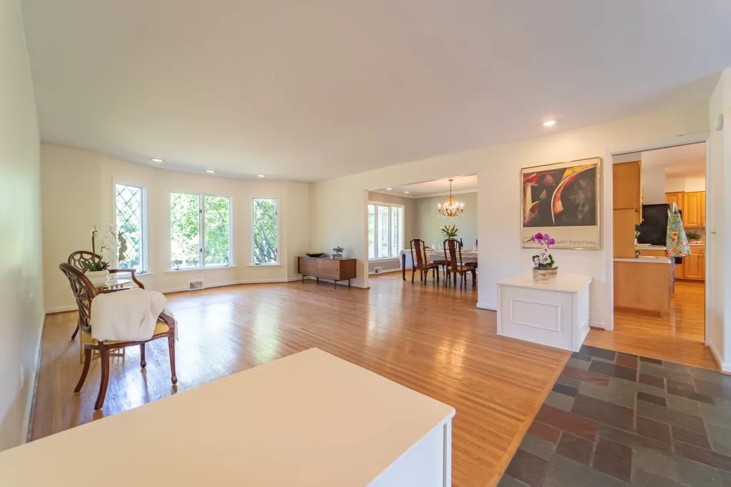 8 Framingham Ln Lane, Pittsford, New York 14534, Pittsford, New York 14534, 3 Bedrooms Bedrooms, 7 Rooms Rooms,2 BathroomsBathrooms,Residential,Closed,8 Framingham Ln Lane, Pittsford, New York 14534,0,R1638830