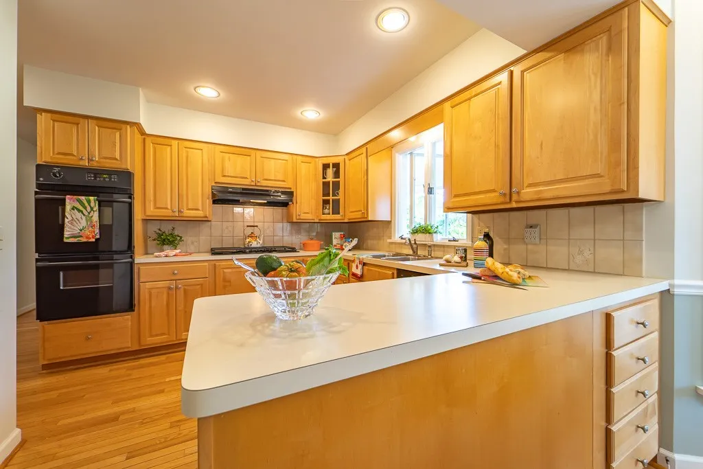 A peninsula offers plenty of prep space.