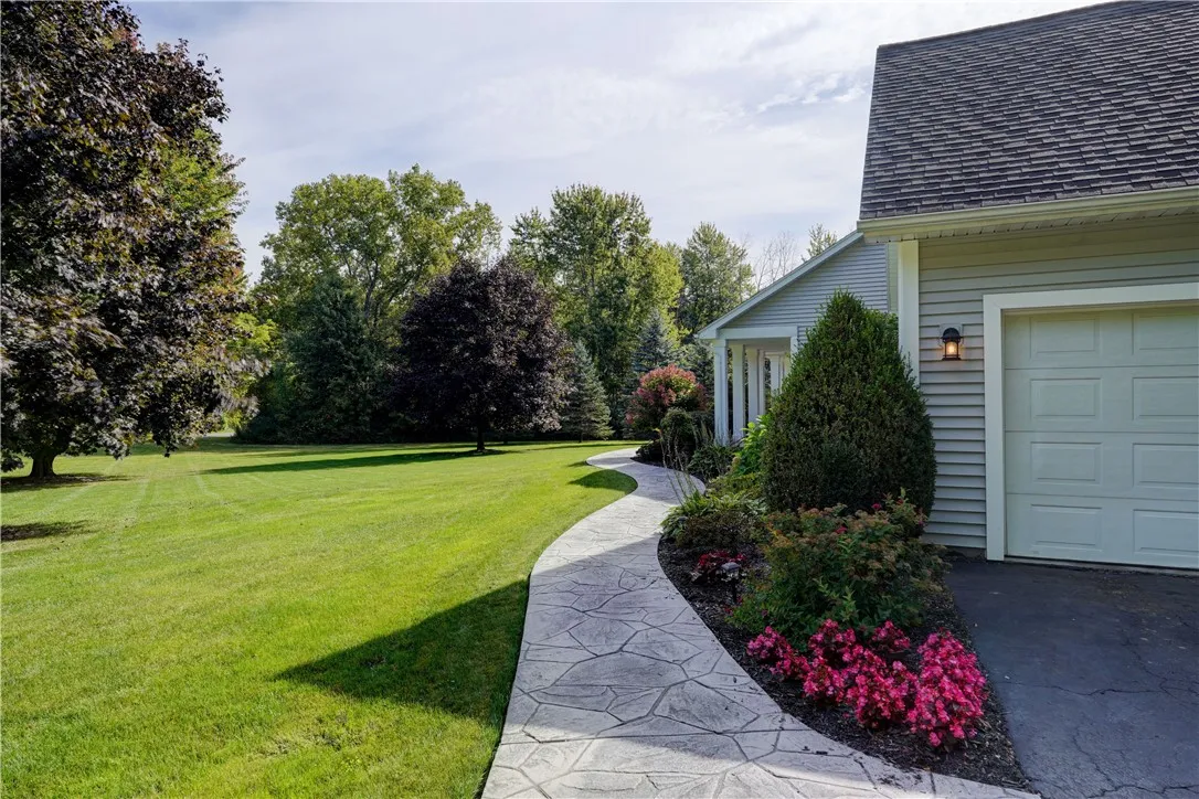 1847 Kennedy Road, Penfield, New York 14580, Penfield, New York 14580, 4 Bedrooms Bedrooms, 9 Rooms Rooms,2 BathroomsBathrooms,Residential,Closed,1847 Kennedy Road, Penfield, New York 14580,0,R1638933