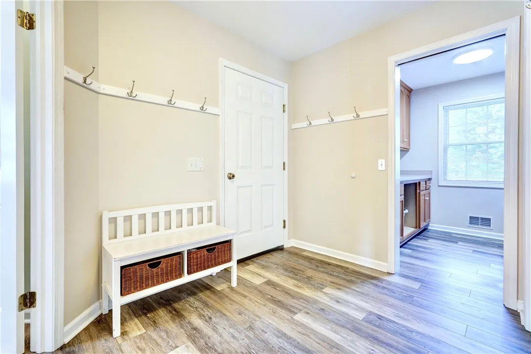 1847 Kennedy Road, Penfield, New York 14580, Penfield, New York 14580, 4 Bedrooms Bedrooms, 9 Rooms Rooms,2 BathroomsBathrooms,Residential,Closed,1847 Kennedy Road, Penfield, New York 14580,0,R1638933