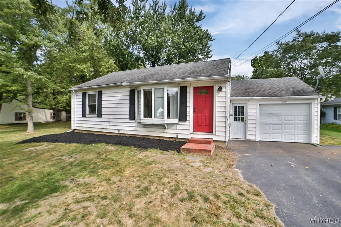 5159 Meadowbrook Rd, Clarence, New York 14221, Clarence, New York 14221, 2 Bedrooms Bedrooms, 6 Rooms Rooms,1 BathroomBathrooms,Residential,Closed,5159 Meadowbrook Rd, Clarence, New York 14221,0,B1639030
