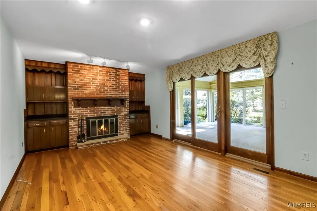 24 Timothy Drive, Orchard Park, New York 14127, Orchard Park, New York 14127, 2 Bedrooms Bedrooms, 7 Rooms Rooms,2 BathroomsBathrooms,Residential,For Sale,24 Timothy Drive, Orchard Park, New York 14127,0,B1638904