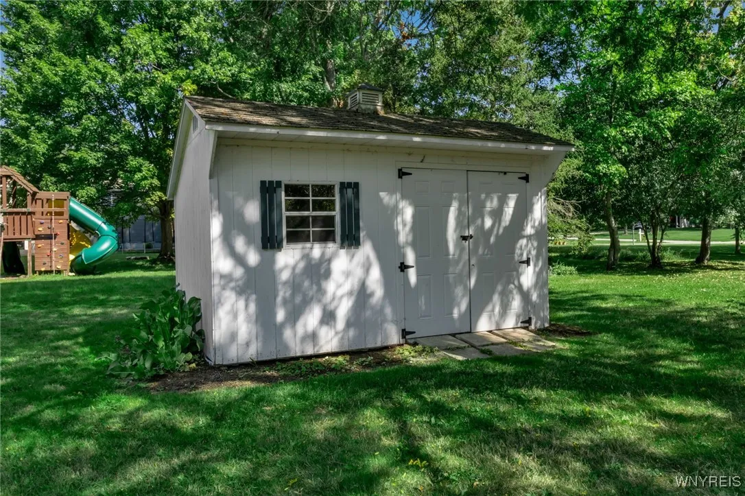 24 Timothy Drive, Orchard Park, New York 14127, Orchard Park, New York 14127, 2 Bedrooms Bedrooms, 7 Rooms Rooms,2 BathroomsBathrooms,Residential,For Sale,24 Timothy Drive, Orchard Park, New York 14127,0,B1638904