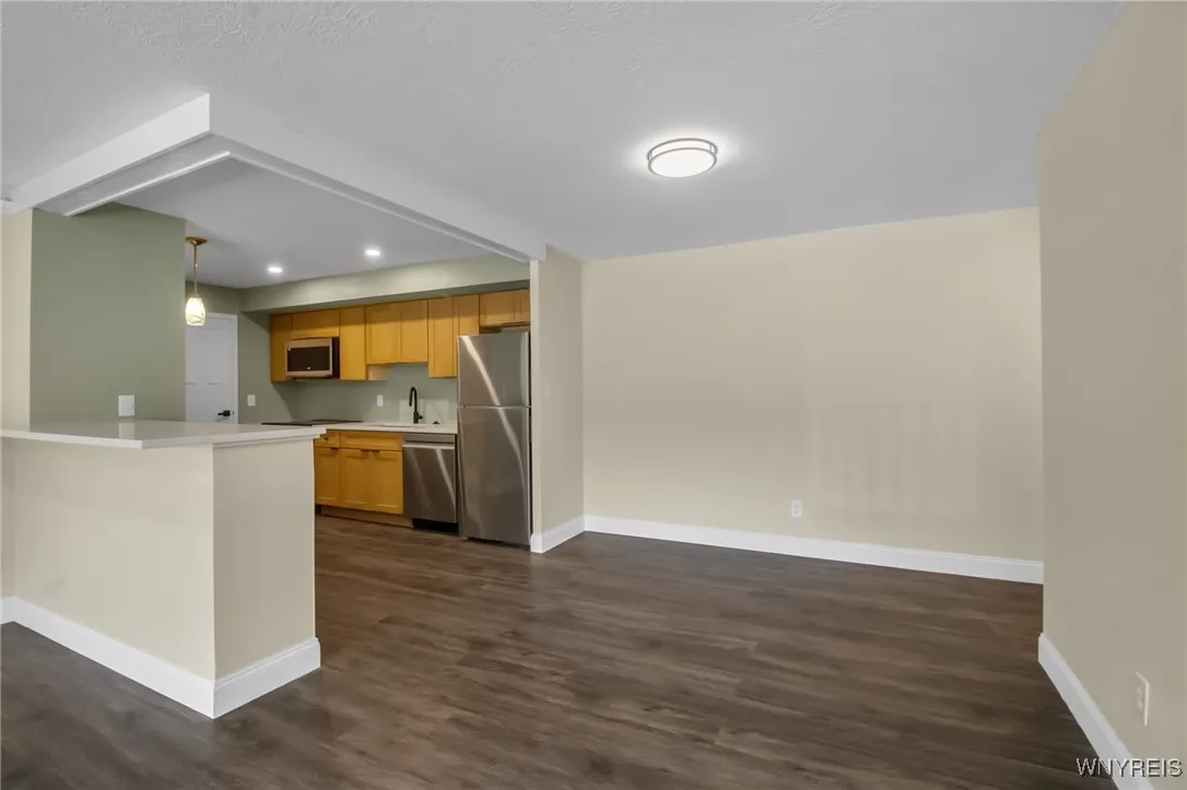 40 Park Lane Court, Amherst, New York 14221, Amherst, New York 14221, 2 Bedrooms Bedrooms, 5 Rooms Rooms,2 BathroomsBathrooms,Residential,For Sale,40 Park Lane Court, Amherst, New York 14221,0,B1639007