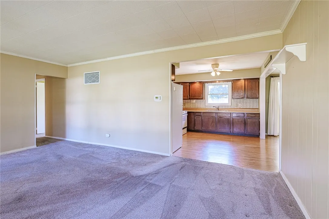 83 Greenbrier Lane, Henrietta, New York 14623, Henrietta, New York 14623, 3 Bedrooms Bedrooms, 6 Rooms Rooms,1 BathroomBathrooms,Residential,Closed,83 Greenbrier Lane, Henrietta, New York 14623,0,R1638664