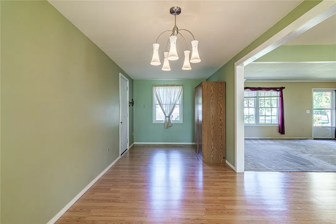 83 Greenbrier Lane, Henrietta, New York 14623, Henrietta, New York 14623, 3 Bedrooms Bedrooms, 6 Rooms Rooms,1 BathroomBathrooms,Residential,Closed,83 Greenbrier Lane, Henrietta, New York 14623,0,R1638664