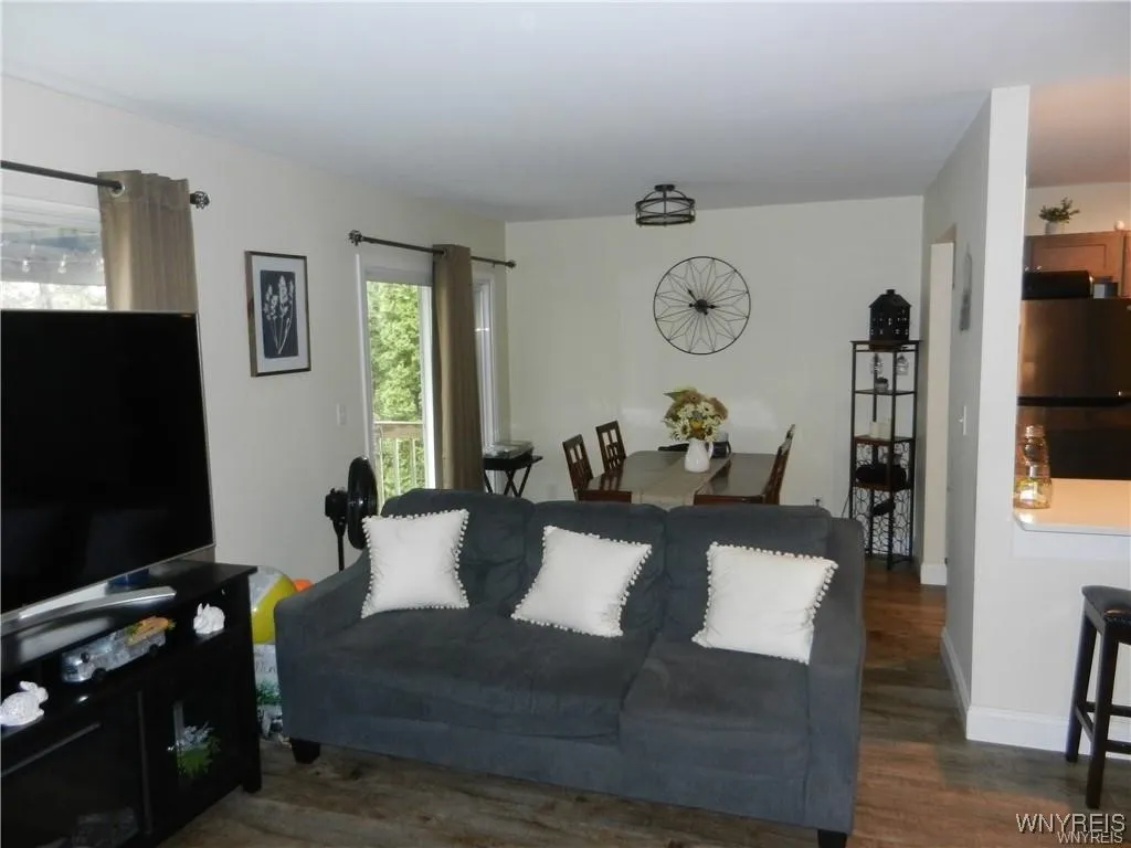 4373 Clark Street, Hamburg, New York 14075, Hamburg, New York 14075, 6 Bedrooms Bedrooms, ,2 BathroomsBathrooms,Residential,Closed,4373 Clark Street, Hamburg, New York 14075,0,B1638841