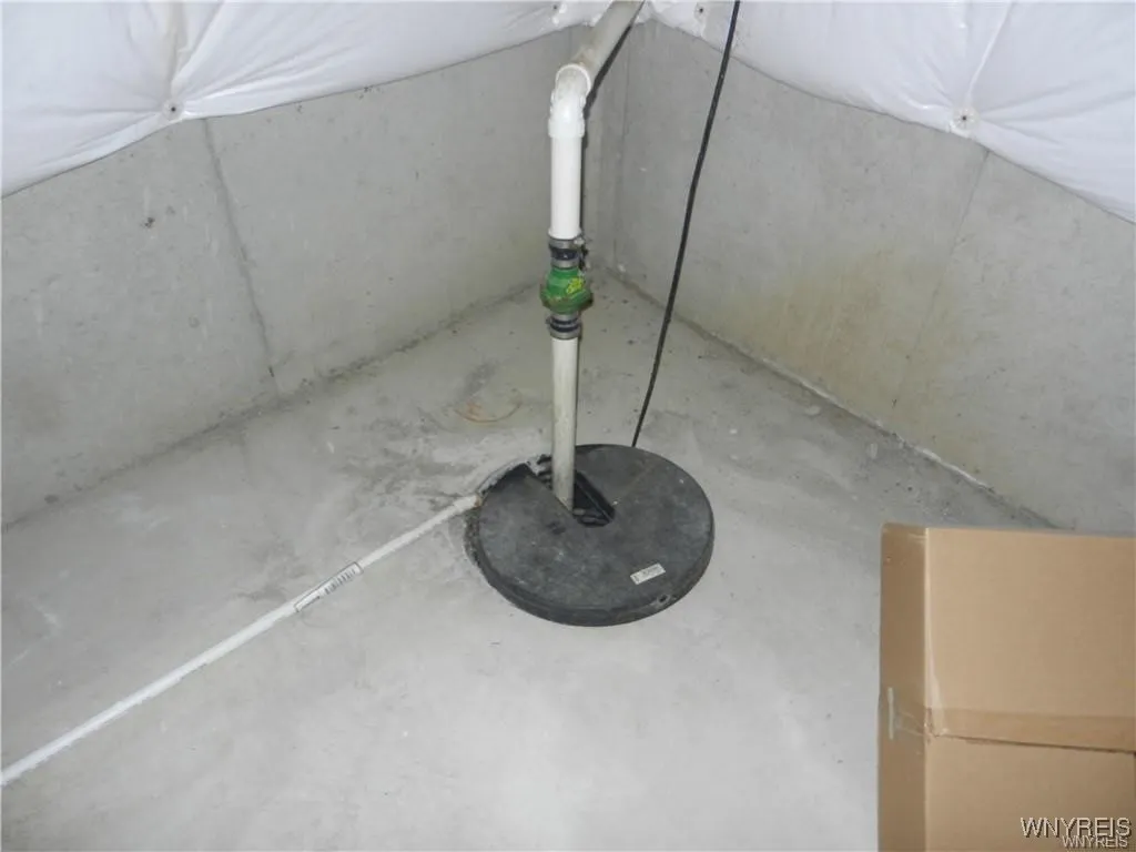 4373 Clark Street, Hamburg, New York 14075, Hamburg, New York 14075, 6 Bedrooms Bedrooms, ,2 BathroomsBathrooms,Residential,Closed,4373 Clark Street, Hamburg, New York 14075,0,B1638841