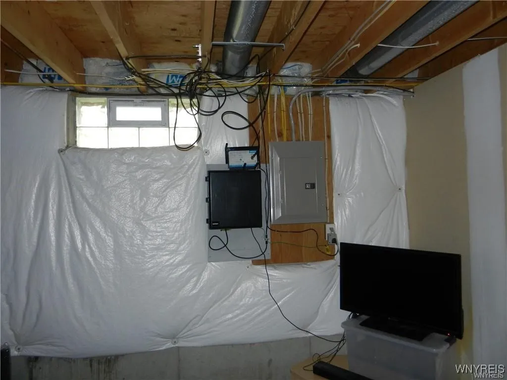 4373 Clark Street, Hamburg, New York 14075, Hamburg, New York 14075, 6 Bedrooms Bedrooms, ,2 BathroomsBathrooms,Residential,Closed,4373 Clark Street, Hamburg, New York 14075,0,B1638841