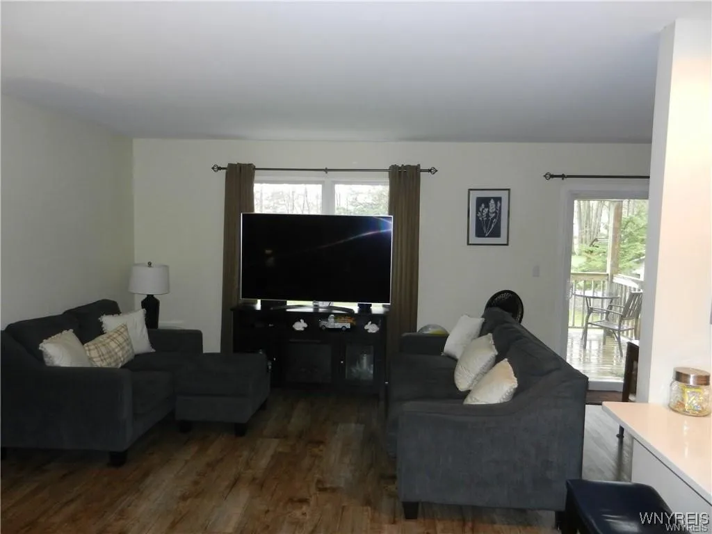 4373 Clark Street, Hamburg, New York 14075, Hamburg, New York 14075, 6 Bedrooms Bedrooms, ,2 BathroomsBathrooms,Residential,Closed,4373 Clark Street, Hamburg, New York 14075,0,B1638841
