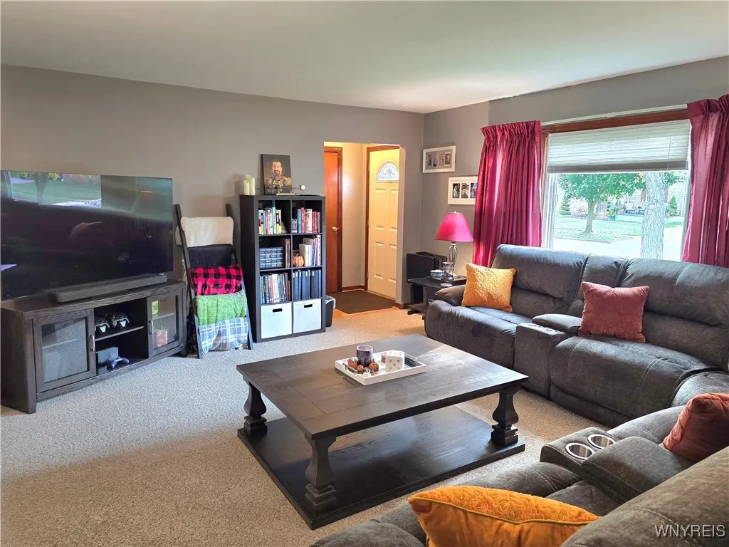403 Springville Avenue, Amherst, New York 14226, Amherst, New York 14226, 4 Bedrooms Bedrooms, 10 Rooms Rooms,2 BathroomsBathrooms,Residential,Closed,403 Springville Avenue, Amherst, New York 14226,0,B1638978