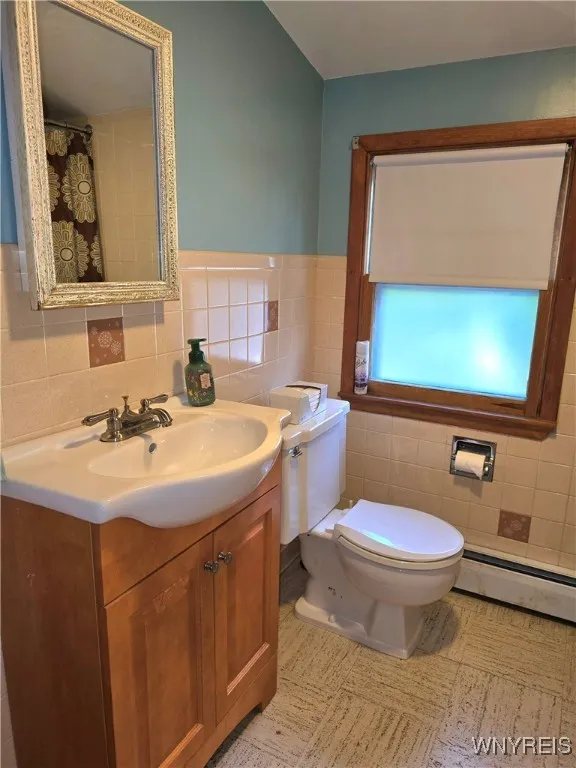 403 Springville Avenue, Amherst, New York 14226, Amherst, New York 14226, 4 Bedrooms Bedrooms, 10 Rooms Rooms,2 BathroomsBathrooms,Residential,Closed,403 Springville Avenue, Amherst, New York 14226,0,B1638978