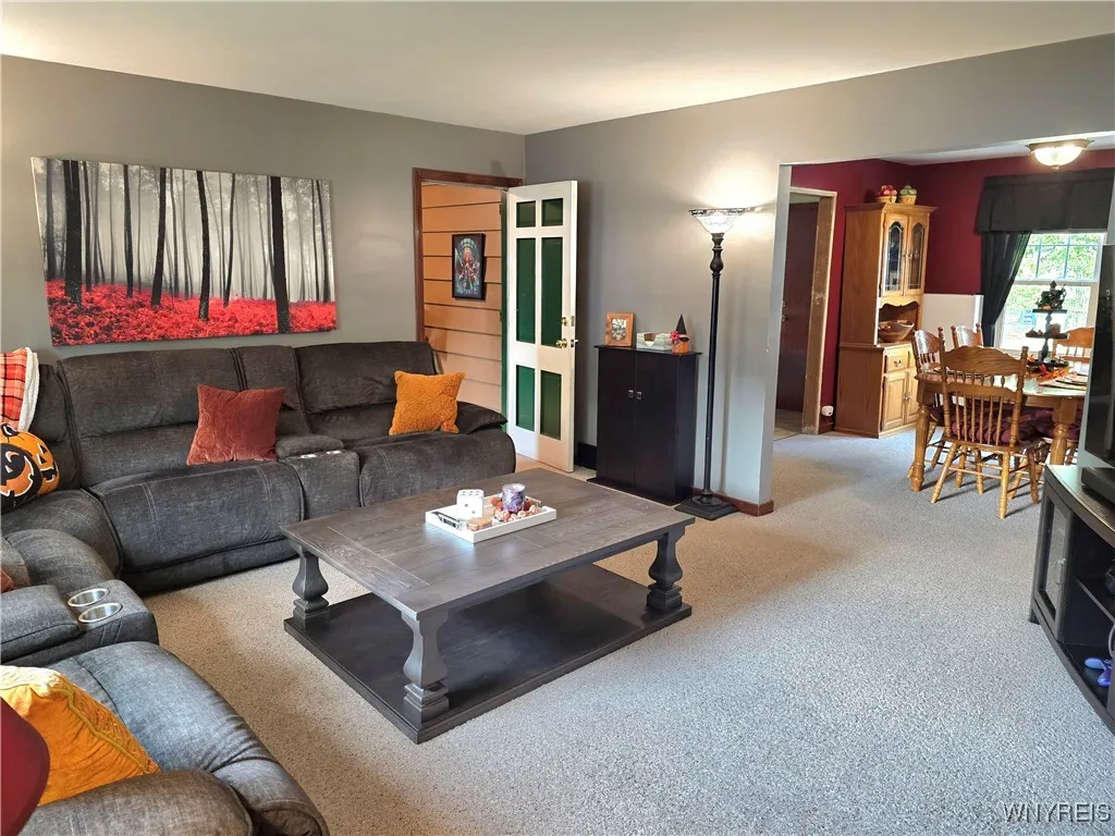 403 Springville Avenue, Amherst, New York 14226, Amherst, New York 14226, 4 Bedrooms Bedrooms, 10 Rooms Rooms,2 BathroomsBathrooms,Residential,Closed,403 Springville Avenue, Amherst, New York 14226,0,B1638978