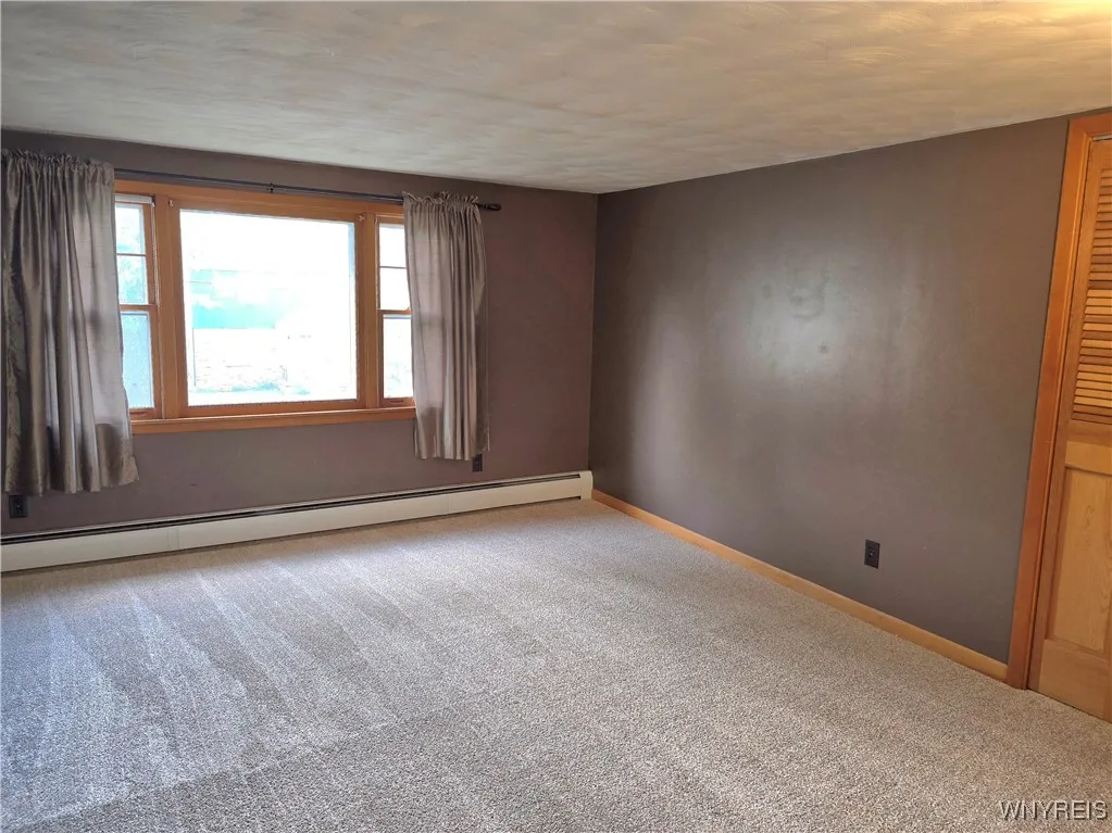 2nd Floor family room