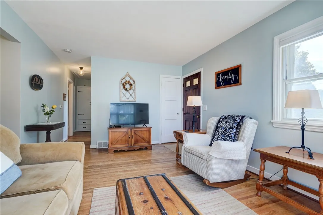 92 Coolidge Avenue, Ogden, New York 14559, Ogden, New York 14559, 3 Bedrooms Bedrooms, 6 Rooms Rooms,1 BathroomBathrooms,Residential,Closed,92 Coolidge Avenue, Ogden, New York 14559,0,R1636882