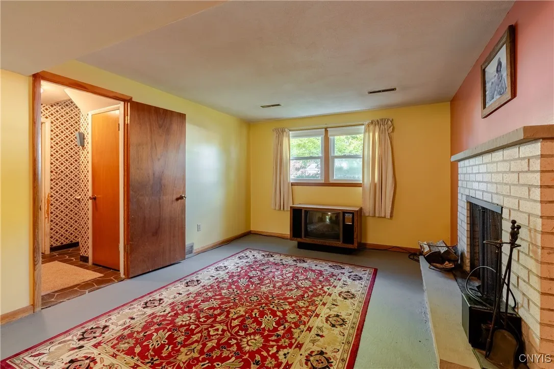 6271 Tobinlea Circle, Manlius, New York 13057, Manlius, New York 13057, 3 Bedrooms Bedrooms, 7 Rooms Rooms,1 BathroomBathrooms,Residential,For Sale,6271 Tobinlea Circle, Manlius, New York 13057,0,S1639072