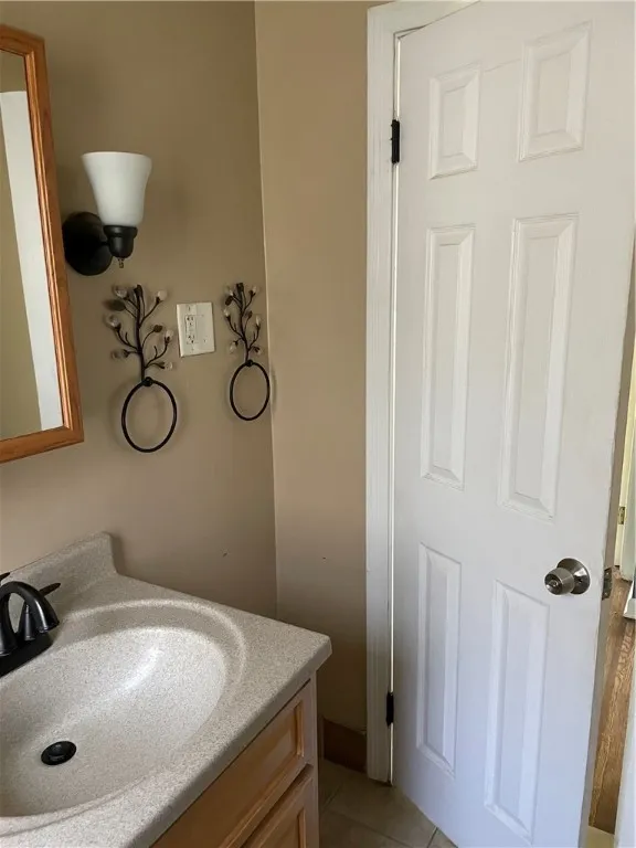 35 Valley Crest Road, Greece, New York 14616, Greece, New York 14616, 3 Bedrooms Bedrooms, 6 Rooms Rooms,1 BathroomBathrooms,Residential Lease,For Rent,35 Valley Crest Road, Greece, New York 14616,0,R1639104
