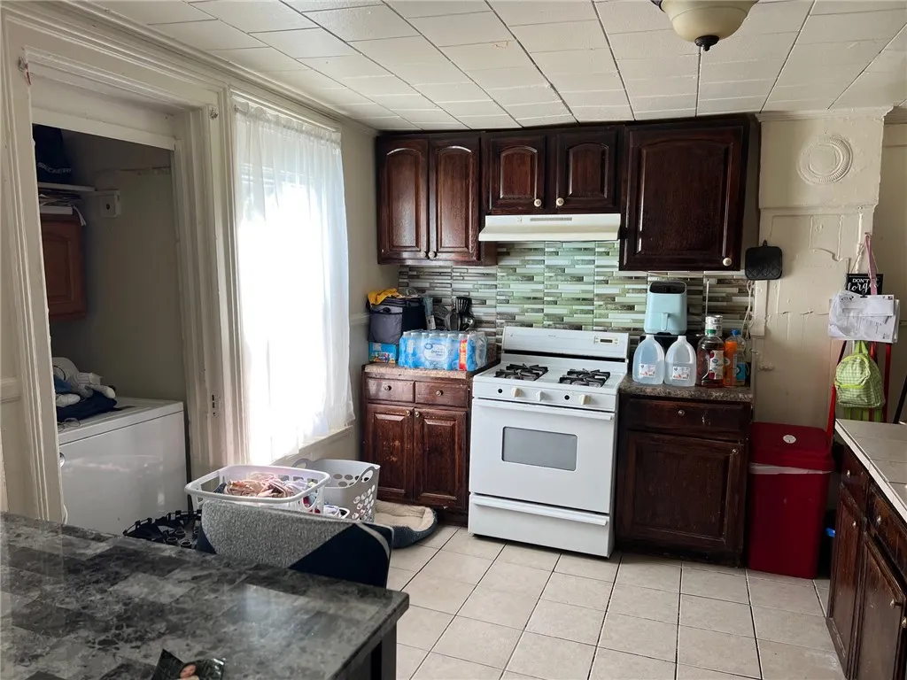 887 Joseph Avenue, Rochester, New York 14621, Rochester, New York 14621, 4 Bedrooms Bedrooms, ,2 BathroomsBathrooms,Residential,For Sale,887 Joseph Avenue, Rochester, New York 14621,0,R1639111