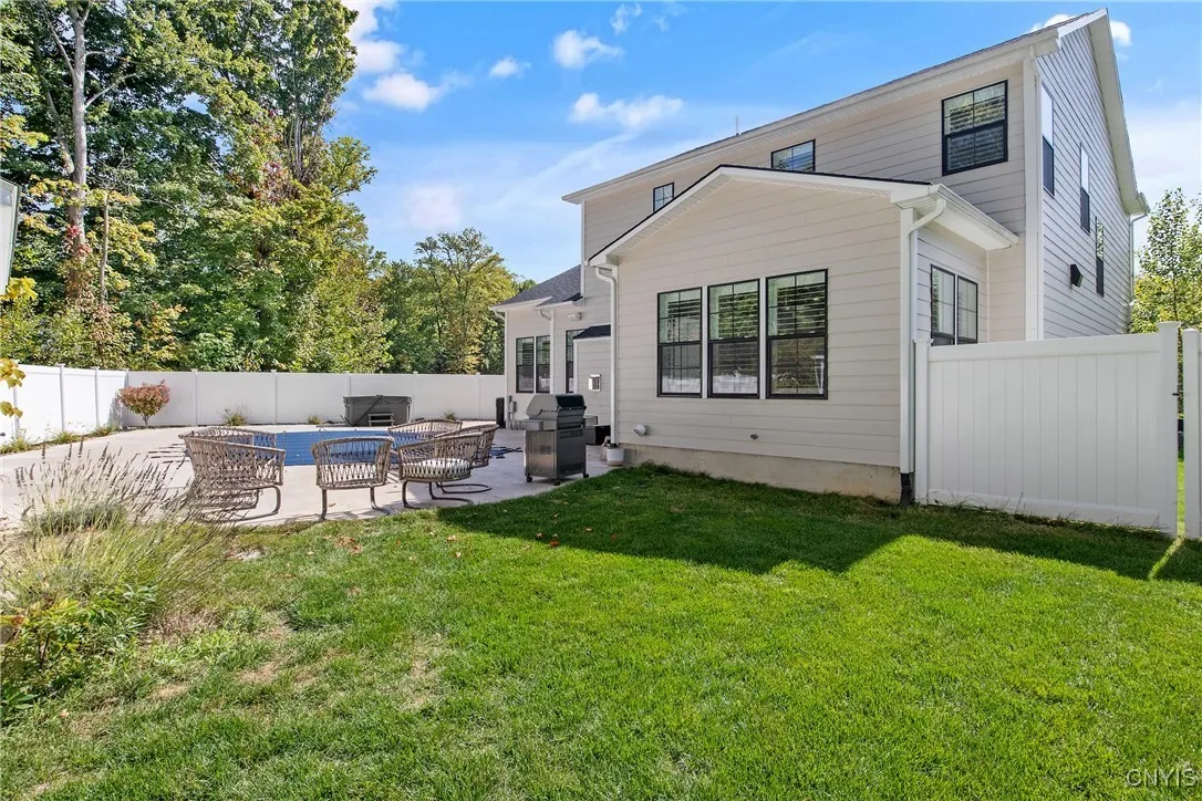193 Giddings Trail, Lysander, New York 13027, Lysander, New York 13027, 3 Bedrooms Bedrooms, 10 Rooms Rooms,2 BathroomsBathrooms,Residential,For Sale,193 Giddings Trail, Lysander, New York 13027,0,S1638892