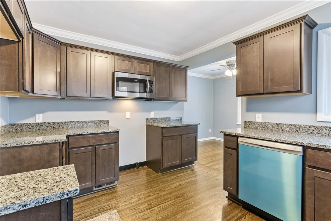 747 Britton Road, Greece, New York 14616, Greece, New York 14616, 3 Bedrooms Bedrooms, 6 Rooms Rooms,2 BathroomsBathrooms,Residential Lease,For Rent,747 Britton Road, Greece, New York 14616,0,R1638955