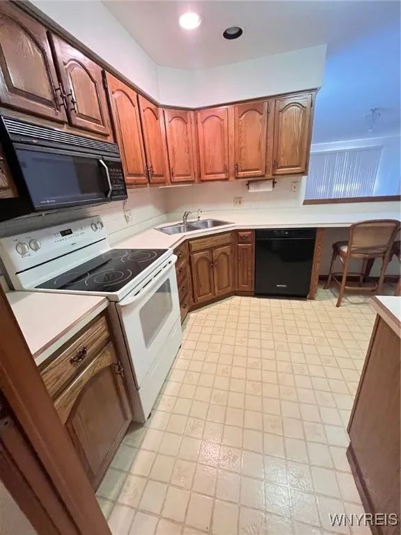 5861 Goodrich Road 5a, Clarence, New York 14032, Clarence, New York 14032, 2 Bedrooms Bedrooms, 6 Rooms Rooms,2 BathroomsBathrooms,Residential,Closed,5861 Goodrich Road 5a, Clarence, New York 14032,0,B1638600