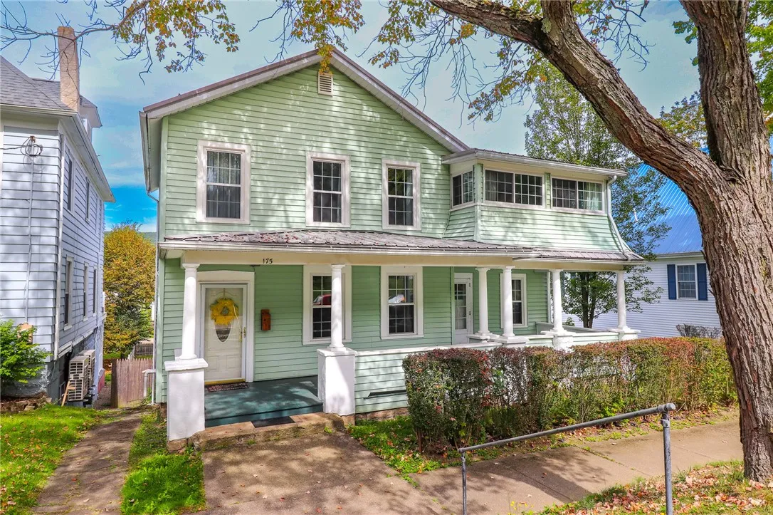175 East 3rd Street, Corning City, New York 14830, Corning City, New York 14830, 4 Bedrooms Bedrooms, 10 Rooms Rooms,2 BathroomsBathrooms,Residential,For Sale,175 East 3rd Street, Corning City, New York 14830,0,R1638565
