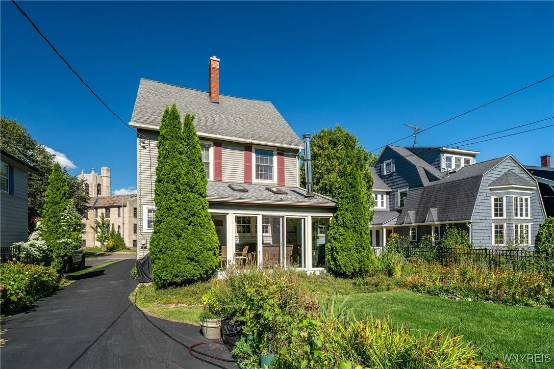 110 Linden Avenue, Buffalo, New York 14214, Buffalo, New York 14214, 3 Bedrooms Bedrooms, 7 Rooms Rooms,1 BathroomBathrooms,Residential,For Sale,110 Linden Avenue, Buffalo, New York 14214,0,B1638549